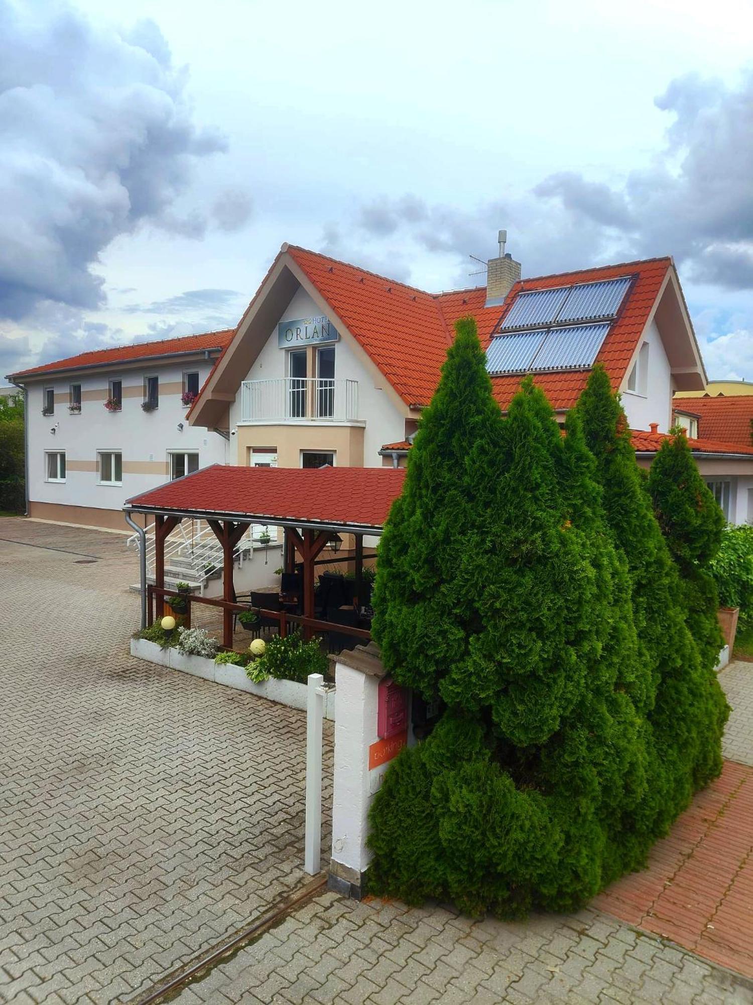Orlan 3* Pozsony